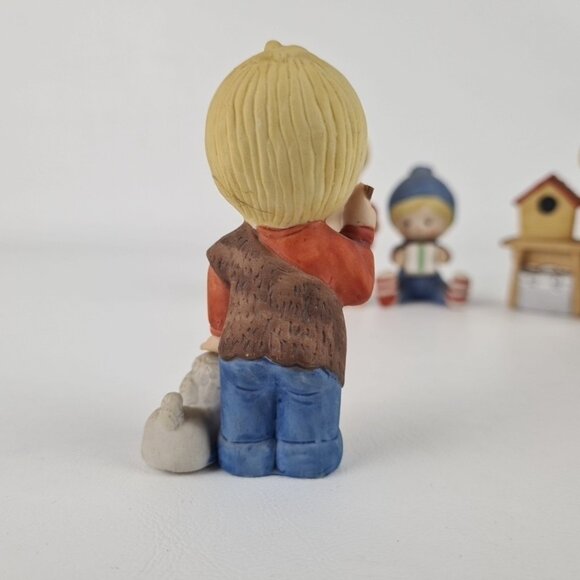 Lot of 4 Enesco Country Cousins Figurines Play Time at Beach Christmas Vntg - Picture 5 of 13